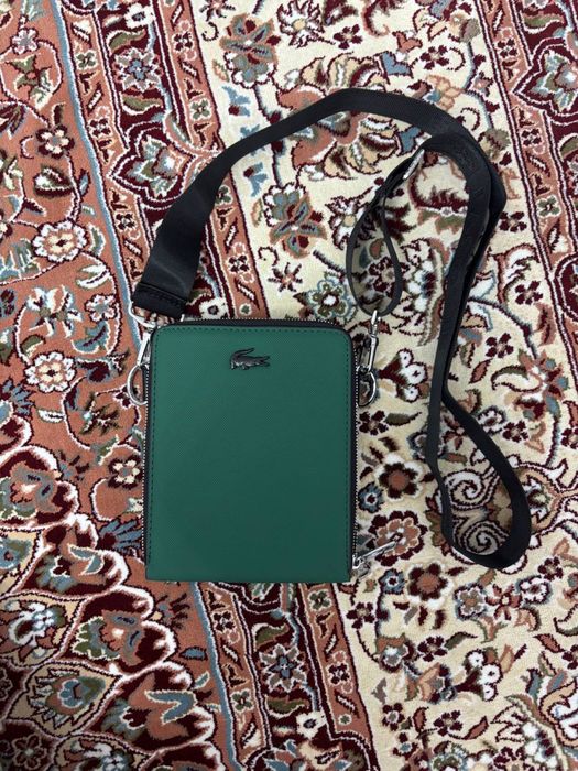 Lacoste sumka original . Kelishilgan narxlada. 150000 soʻm