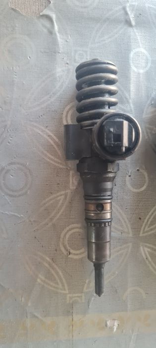 Продам форсунки на гольф 5