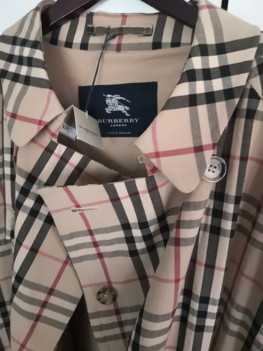 NOU. Trench Burberry ORIGINAL 100 % Palton Pardesiu