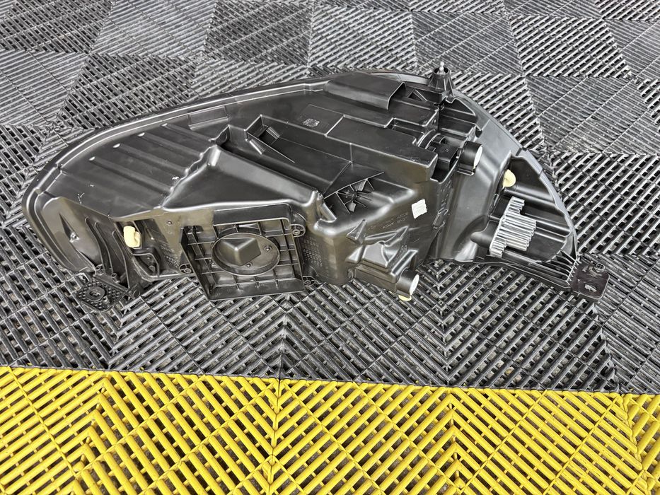 Far stanga full led Ford focus 4 2022