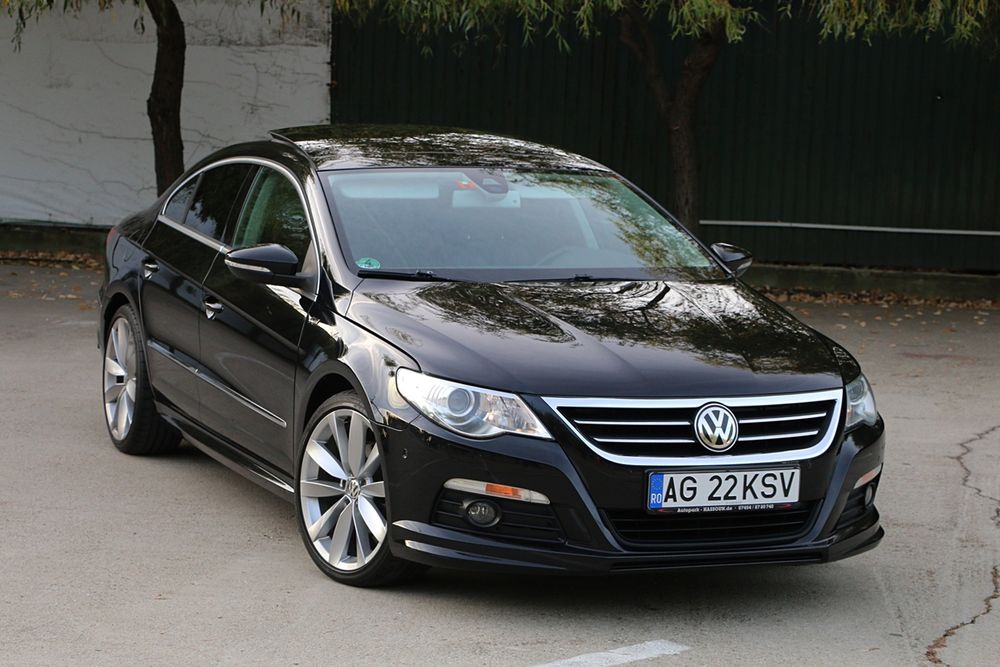 VW Passat CC R-Line / Panoramic / Distronic / Linie Assist / Lugano R19 / 5 Locuri