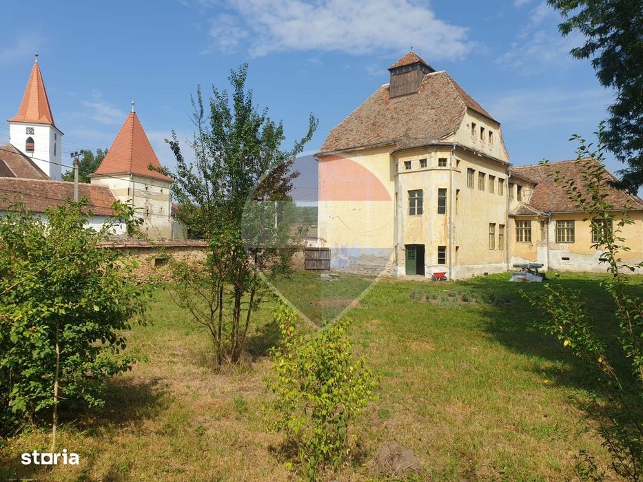 Fostă școală săsească semnată de Fritz Balthes – Bruiu, Sibiu