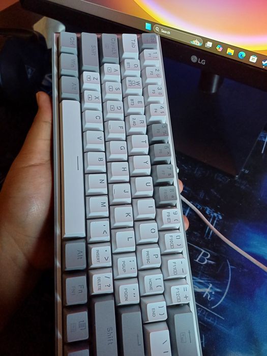 vând tastatură red drogon