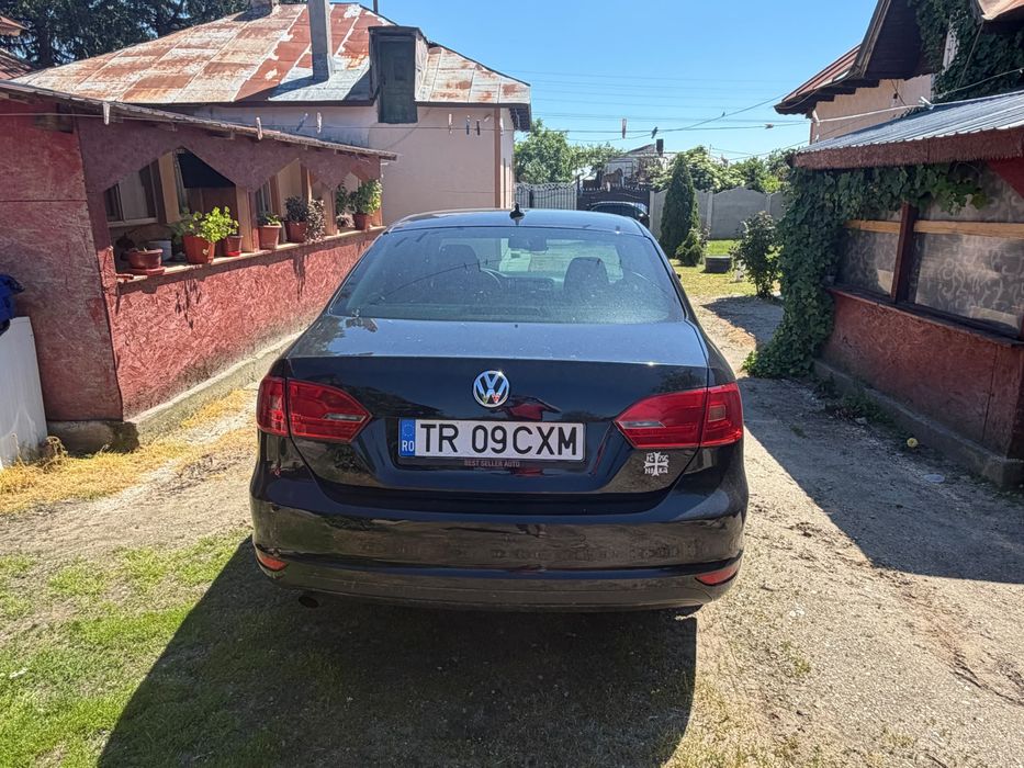 Vand Vw jetta 2012