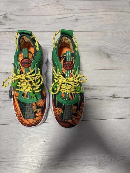 Versace chain reaction jungle