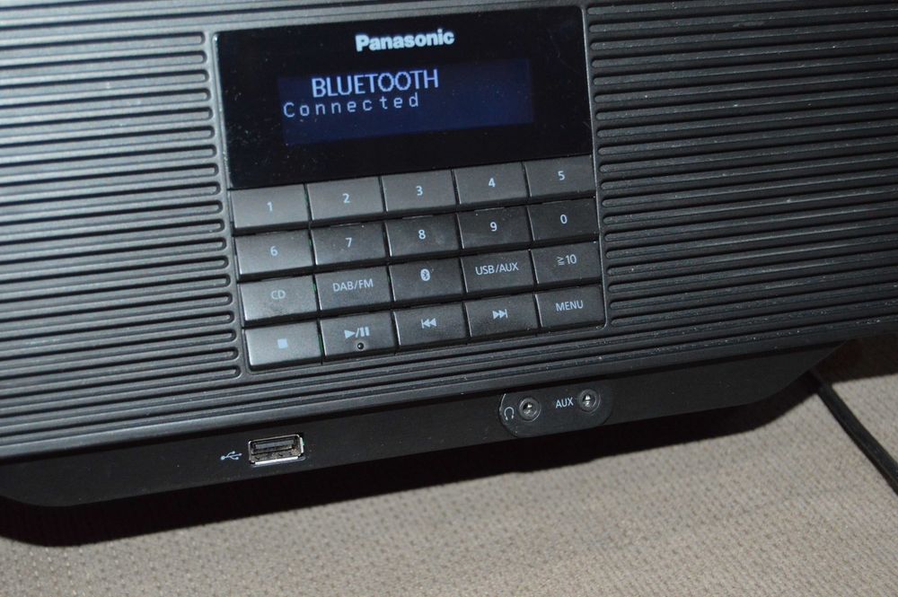 Sistem Audio Portabil Panasonic RX-D70BT – Bluetooth, CD, DAB+, FM, USB