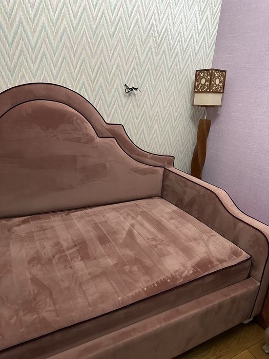 Продается диван кровать в идеальном состоянии