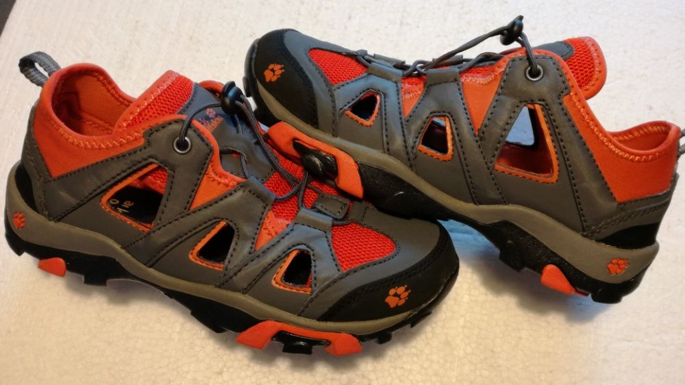 adidasi pantofi sport munte drumetie Jack Wolfskin nr.36,5 sandale