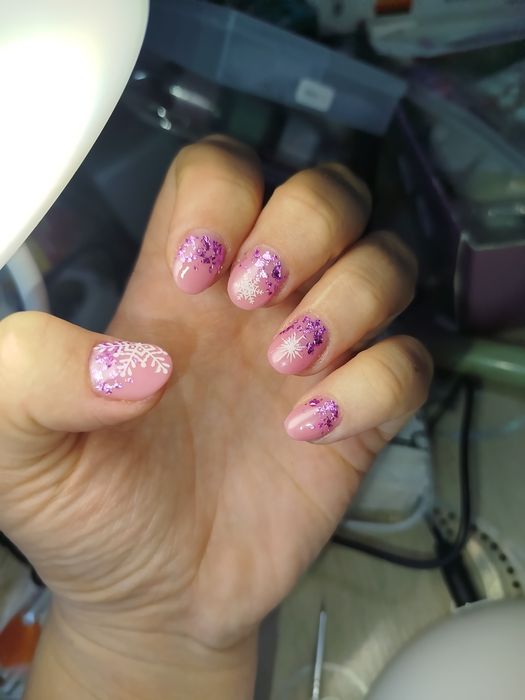 Маникюр 3000тг наращивание