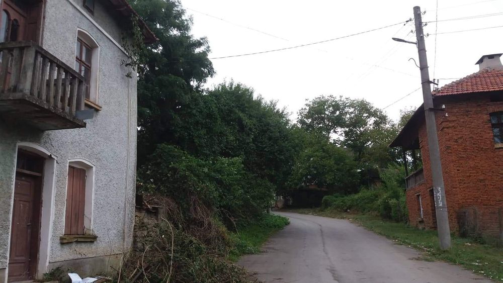 Къща на тиха улица