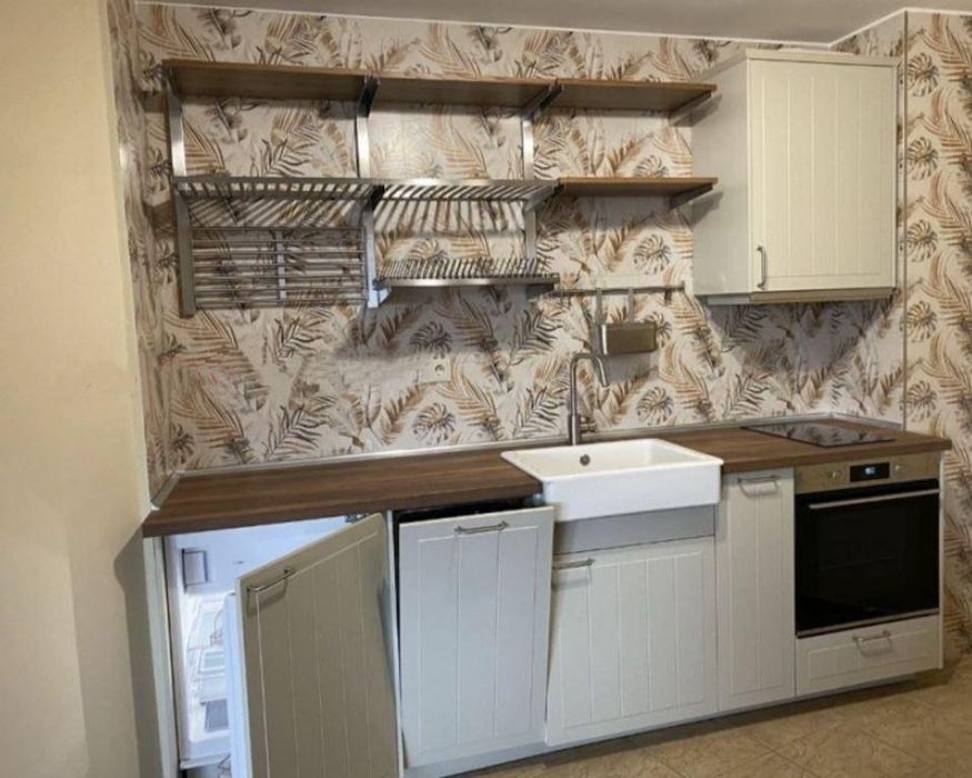 Дава се под наем Двустаен апартамент в Варна, Център - 75 кв.м за 600 € - Снимка #1