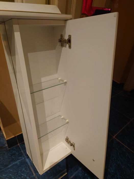 Oglindă baie cu dulăpior 80 cm lățime, un metru înălțime cu becuri