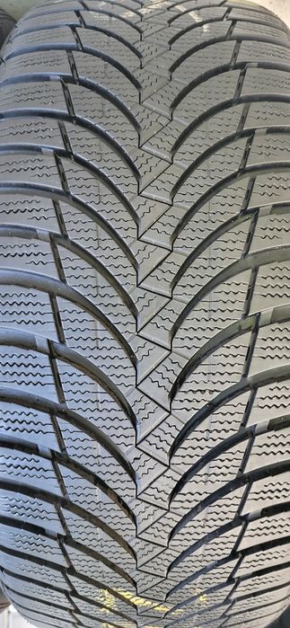 2 anvelope 225 50 17 nexen iarna 2023 8mm top