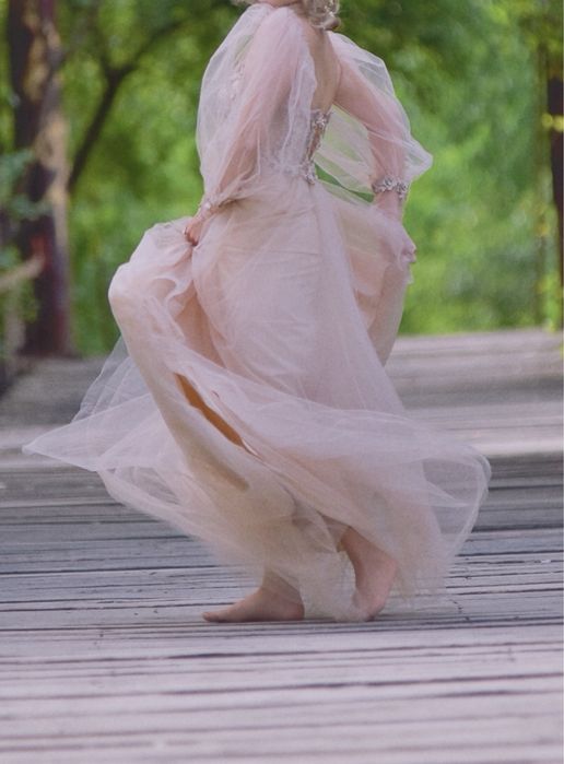 Бална рокля с корсет