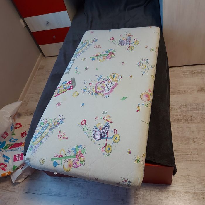 Детски матракза кошара или легълце със слой кокос и полиуританова пя