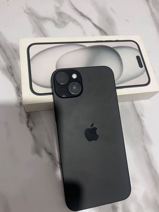 iPhone 15 plus black titan