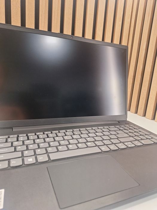 Lenovo / Intel I5 13420H / 16GB RAM / 512GB SSD / #60248