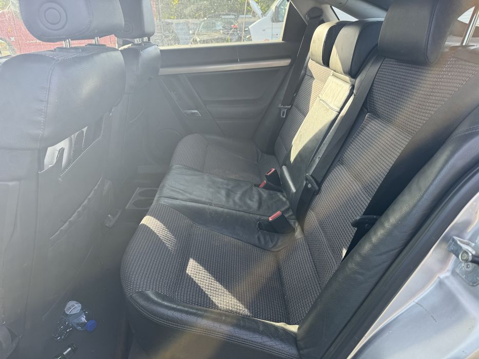 Опел велтра ц 2.2 бензин само на части