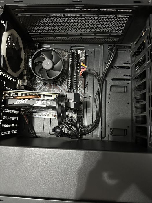 Pc Gaming ryzen 5 3600x , GTX 1660TI, 16GB ram