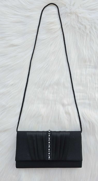 Дамска чанта клъч черен сатен с камъни и дълга дръжка