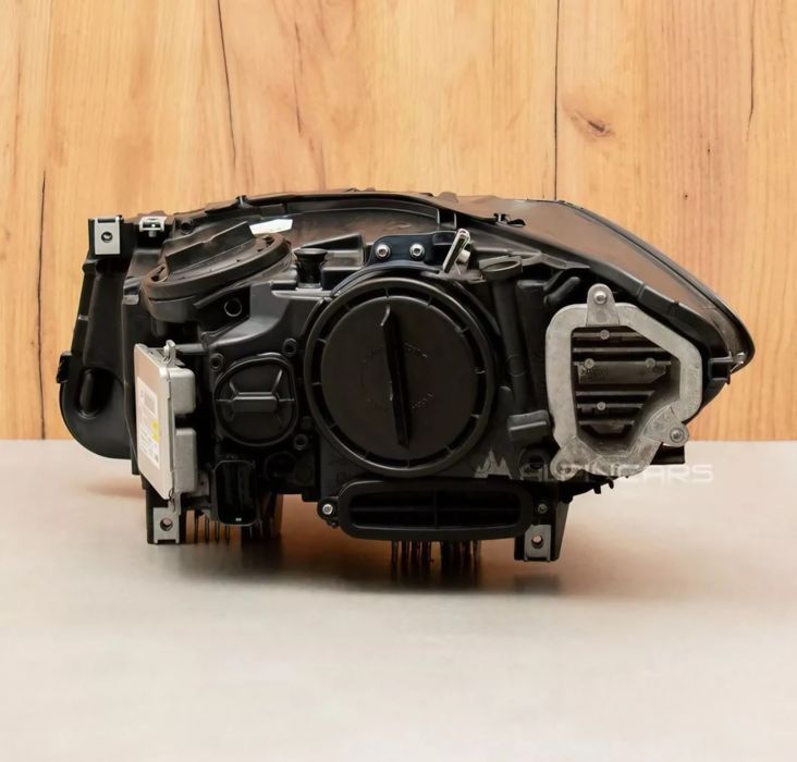 BMW F10 AHL BiXenon фарове.