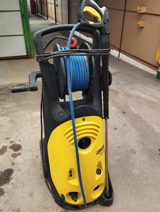 Водоструйна машина KARCHER HD10/25-4SX