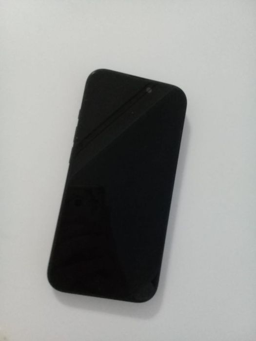 Айфон 16 в хорошем состояние