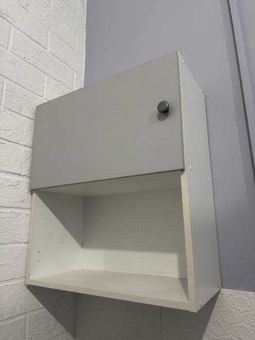 Навесные шкафы 2шт