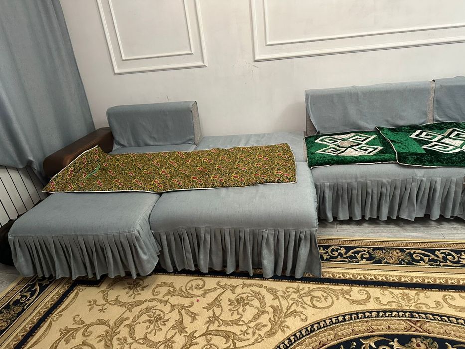 Продам диван на гостинную