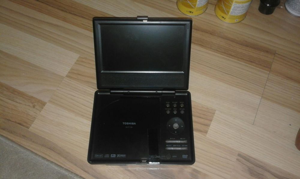 Dvd de vânzare la preț de.40 de.lei