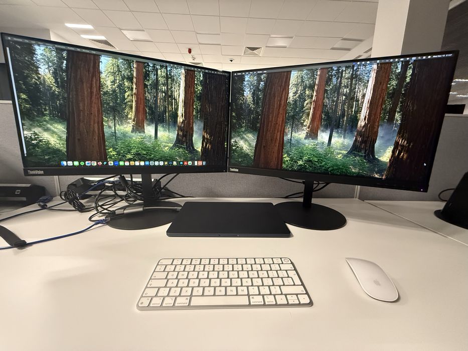 Monitor Lenovo ThinkVision T24i-10 24 inch stare impecabila ca nou