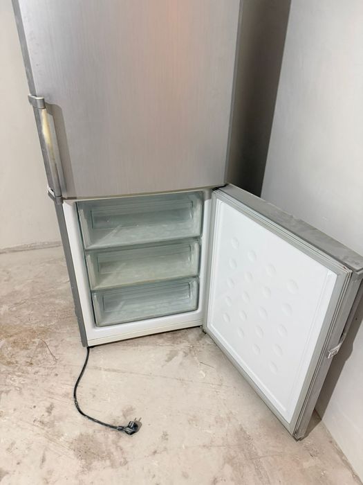 Холодильник В Хорошем Состоянии!!!