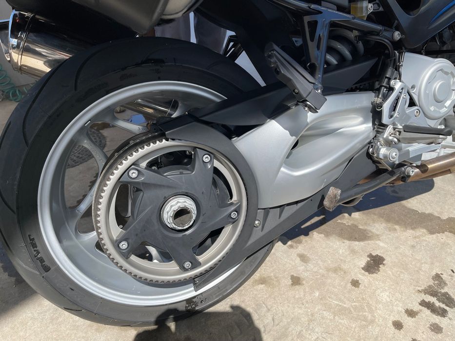 Motocicleta BMW f800st