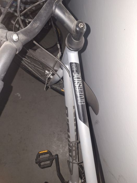 Bicicleta B-TWIN  riveside 120 stare bună 400lei