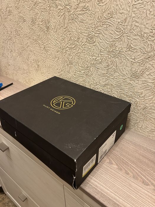Дамски обувки с ток Kurt Geiger