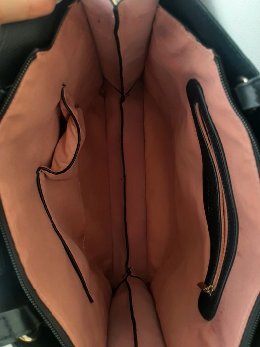 Черна дамска чанта