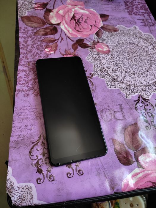 Samsung телефон.