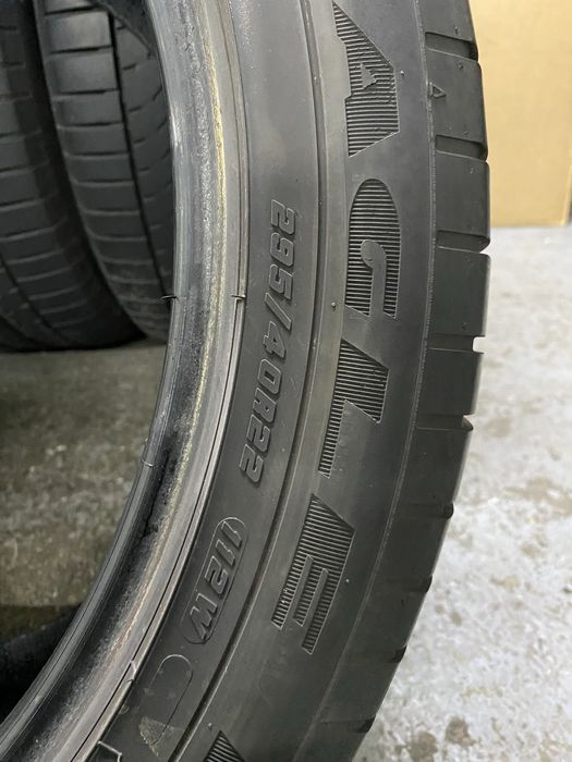 Set 4 anvelope vara 295/40R22 Goodyear F1 Asymmetric 112W XL MO1