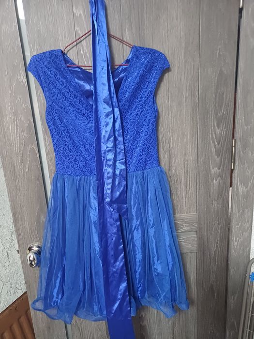 Продам платье  нарядное