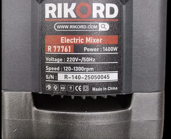 Строительный миксер RIKORD R77761, 1400 Вт, 600 мм, 0-1300 об/мин
Проф