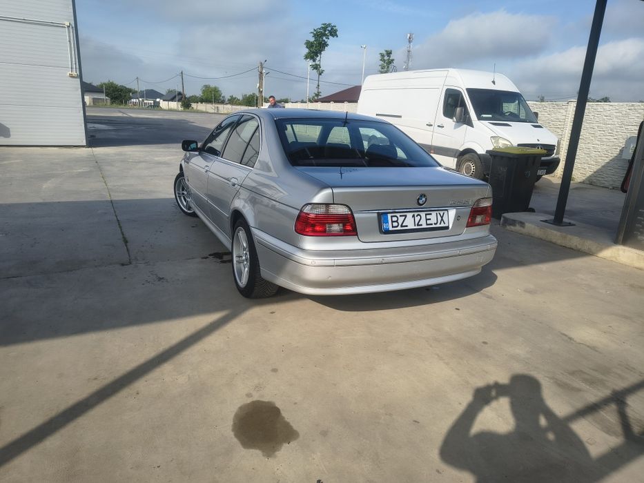Vând BMW Seria 5 E39 (2003) – 525i Benzină, Manual