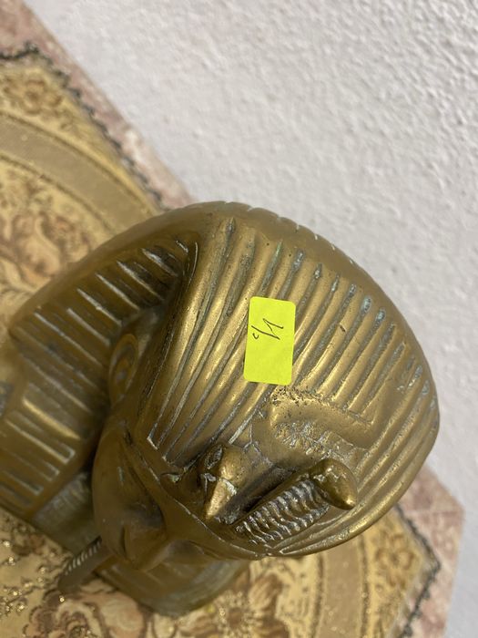 Голяма египетска фигура бюст от месинг тутанкамон