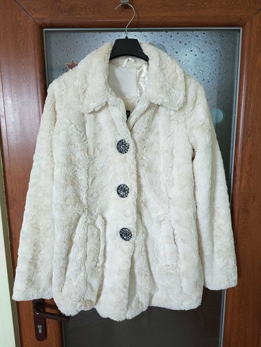 Пухено дамско палто