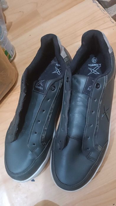 Кроссовки мужские 43 размер