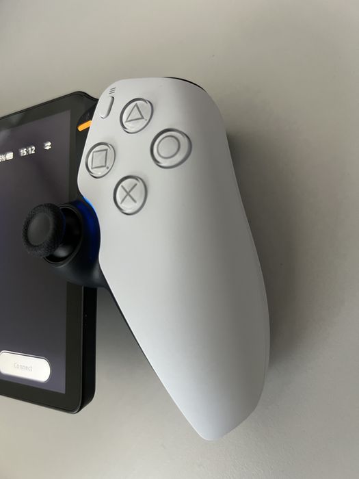 PlayStation Portal / Перфектен в гаранция + кейс