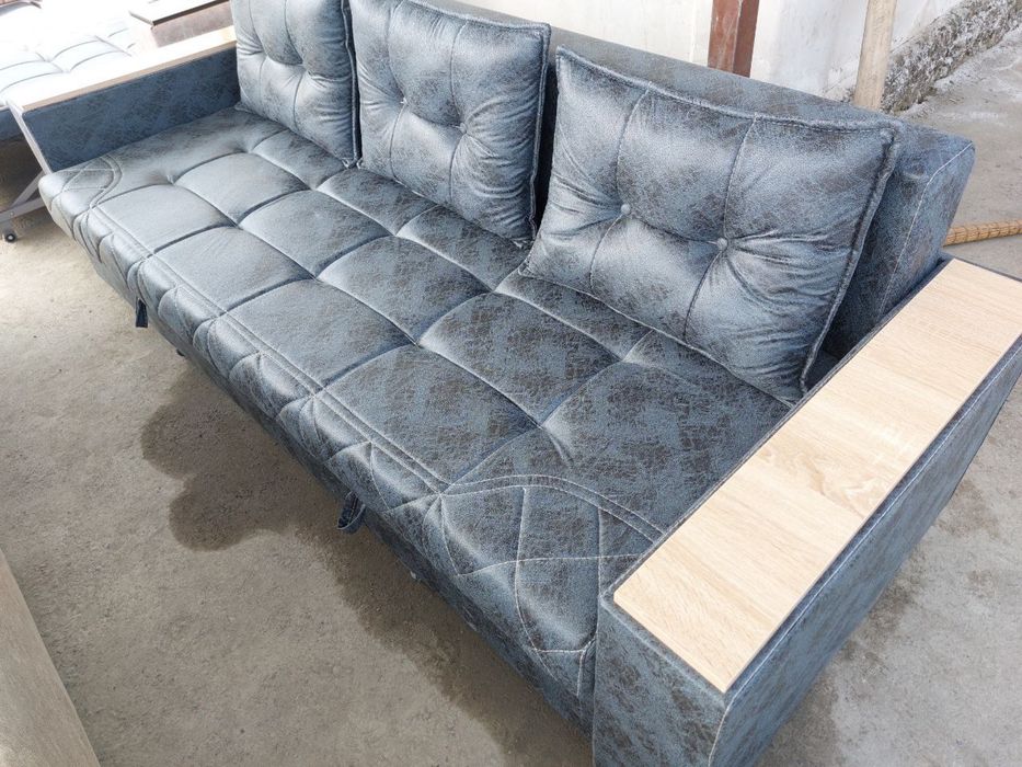 raskladnoy divan