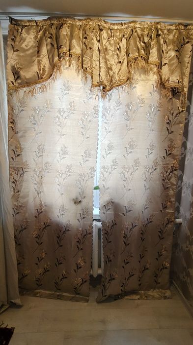 Продам палас и тюли