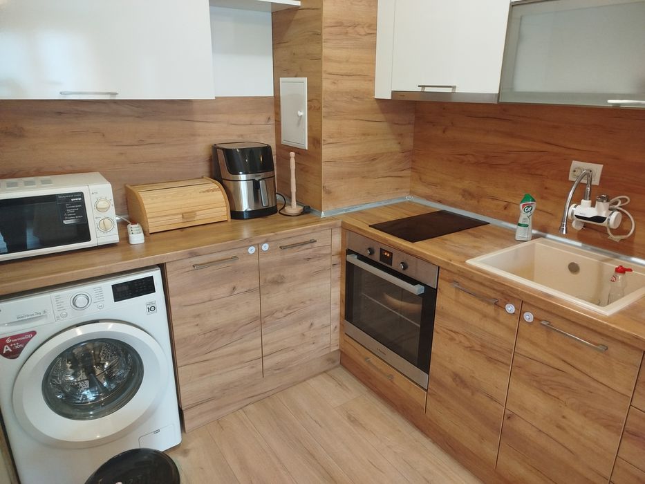 Давам под наем двустаен апартамент в славейков