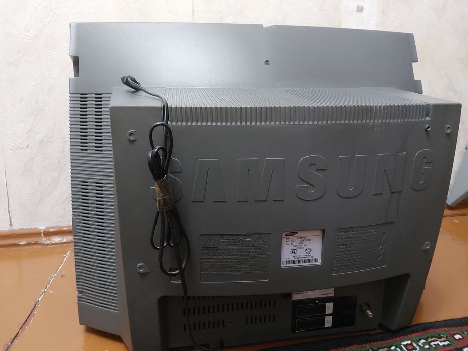 Продам телевизор SAMSUNG