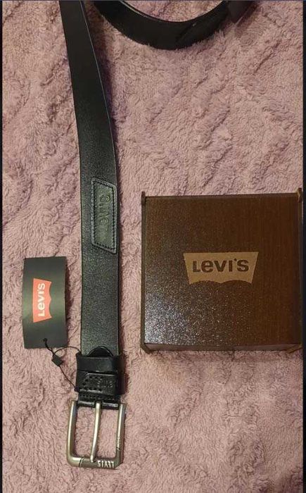 Levis кожаный ремень